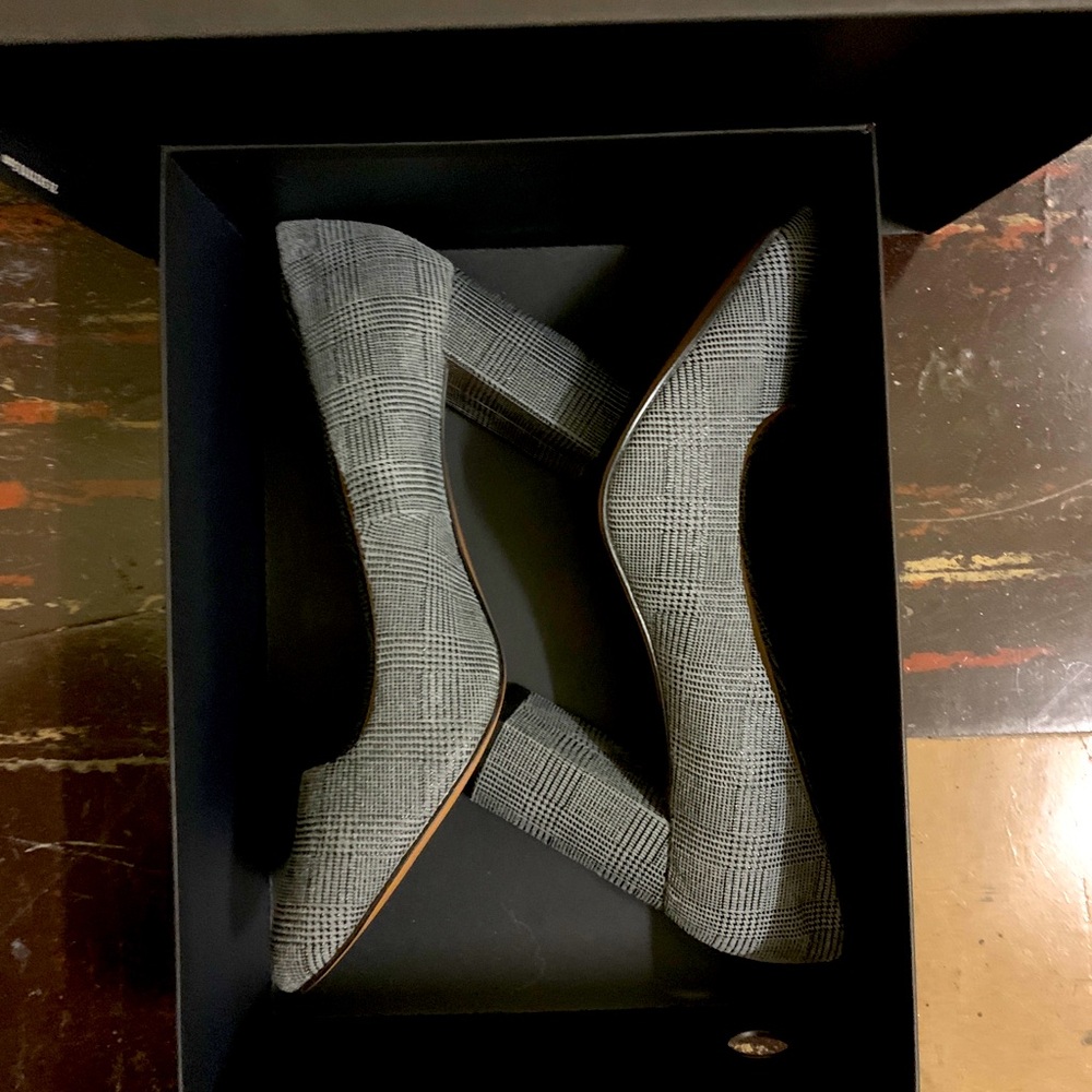 Heels shoes